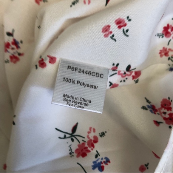 🚫 SOLD Parker Floral Dress - Picture 6 of 8